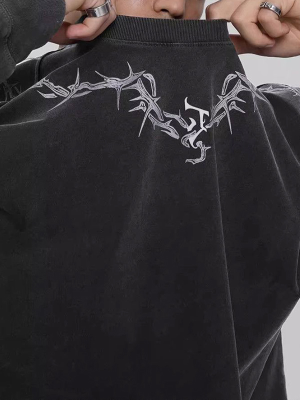 Sudadera de hombre con estampado de espinas en negro lavado-3